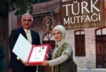 Emine Erdoğan duyurdu! Asırlık Tariflerle Türk Mutfağı kitabı ödüle aday