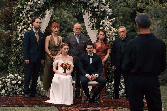 SEZONUN İDDİALI DİZİSİ ‘VELİAHT’ EYLÜL’DE SHOW TV’DE!