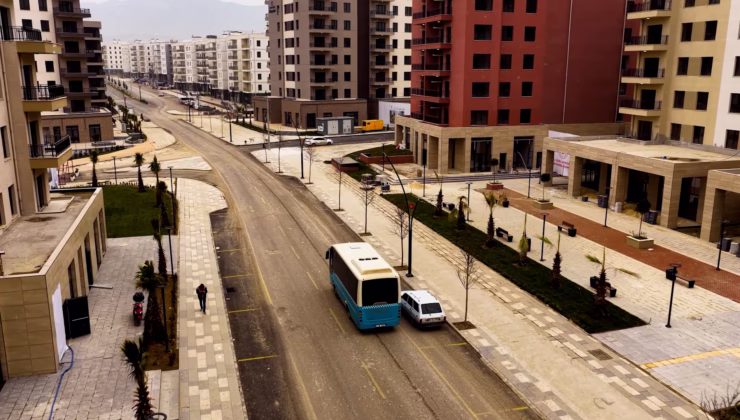 “HATAYLI DEVREN YENER’İN YENİ ANTAKYA SEFERİ”