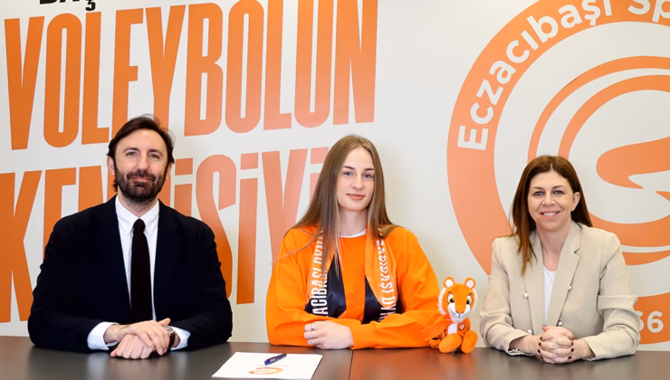 Avrupa’nın Yükselen Smaçörü Aleksandra Uzelac Eczacıbaşı Dynavit Formasıyla