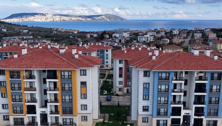 BAKAN KURUM’DAN SOSYAL KONUT PAYLAŞIMI