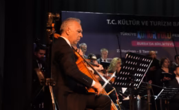 BURSA’NIN 700. FETİH YILINA ÖZEL BESTELENEN ESERLER İLK KEZ FESTİVALDE SESLENDİRİLDİ